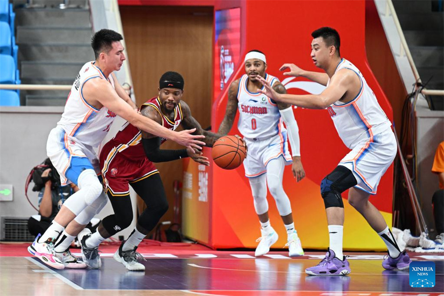 CBA Roundup: Xinjiang edges Nanjing, Beijing beats Guangzhou-Xinhua